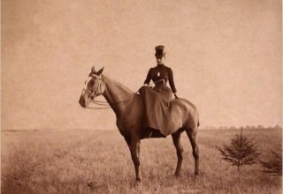 Cesarzowa Maria Fiodorowna podczas podr&oacute;ży na tereny łowieckie, Imperium Rosyjskie, 1890 rok