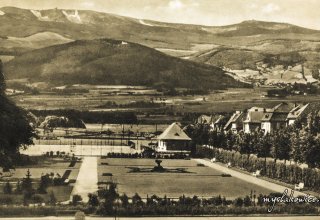 Cieplice Śląskie-Zdr&oacute;j (niem. Bad Warmbrunn), Obecnie cześć miasta Jelenia G&oacute;ra.