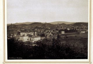 Jelenia G&oacute;ra (niem. Hirschberg im Riesengebirge, cz. Jelen&iacute; Hora, dawniej Hir&scaron;berk, Horn&scaron;perk). 1892