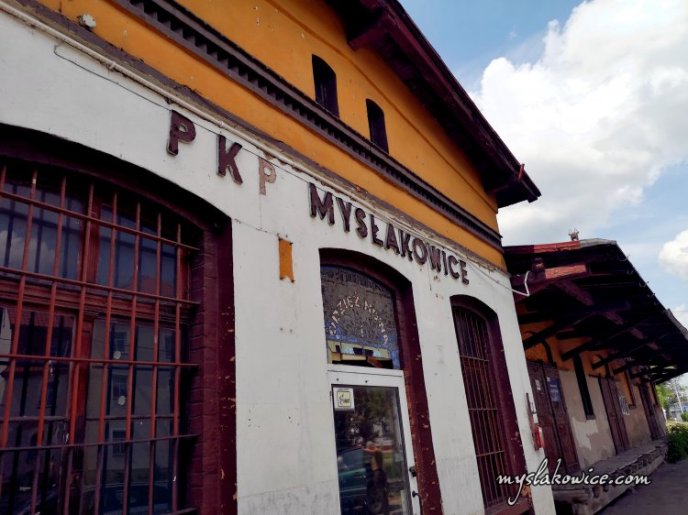 Dworzec w Mysłakowicach na sprzedaż. Przetarg (otwarcie ofert) odbędzie się w dniu 27.11.2024 